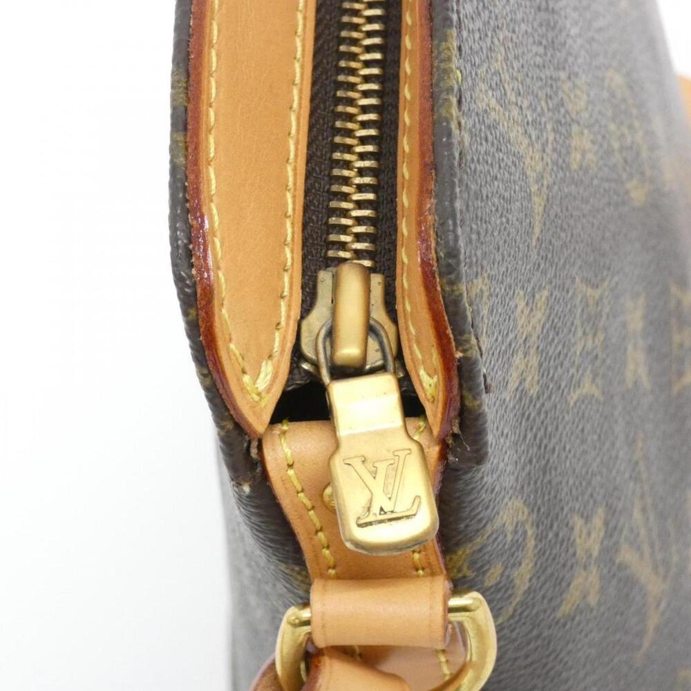 LOUIS VUITTON Authentic Brown Monogram Shoulder Bag - Picture 4 of 7
